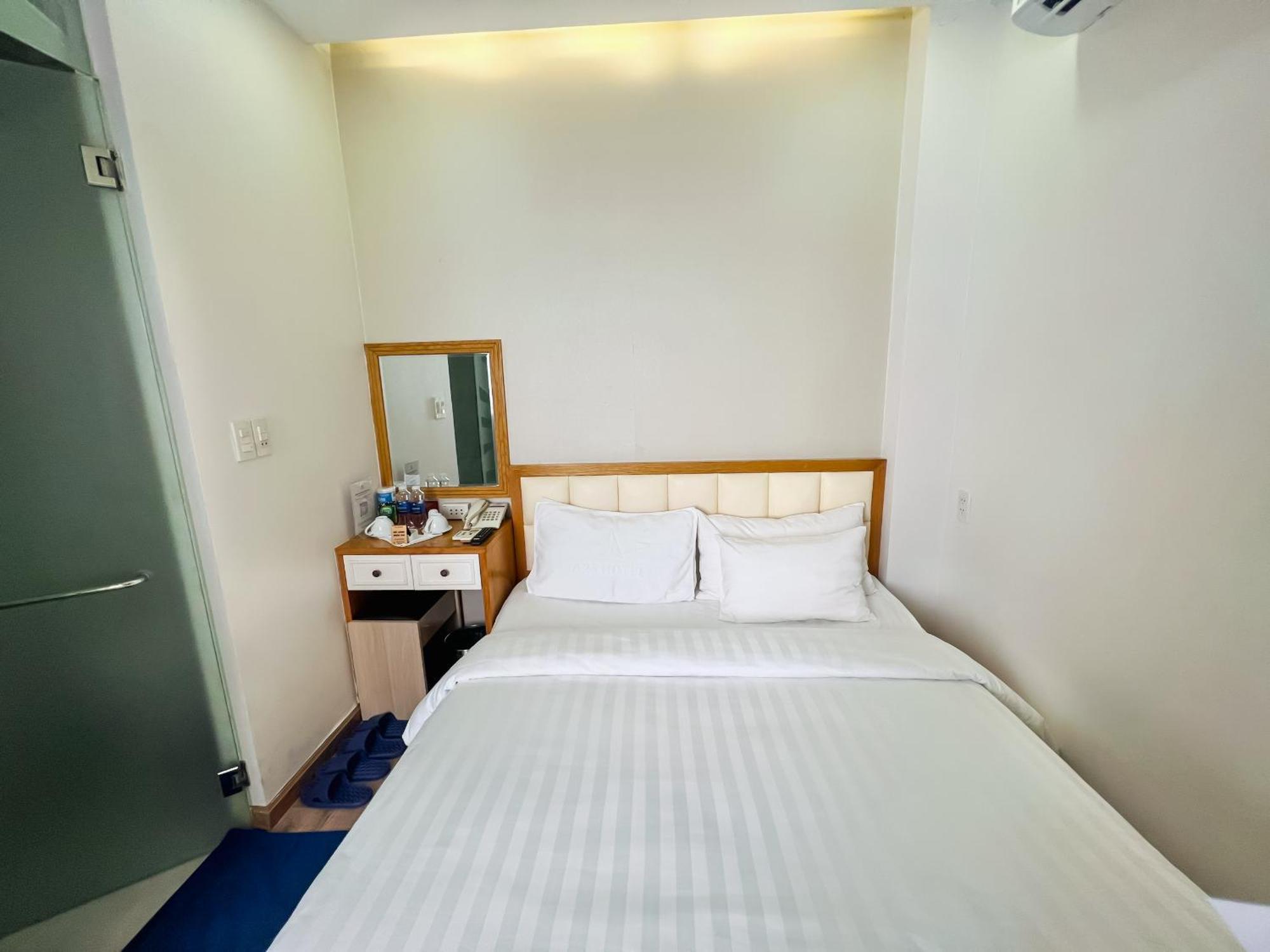 A25 Hotel - 75 Le Thi Hong Gam Хошимин Экстерьер фото